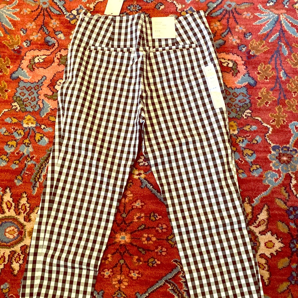 Black and white skinny ankle pants